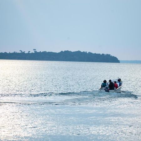 Mirembe Resort Beach Hotel Ssese Kalangala ภายนอก รูปภาพ