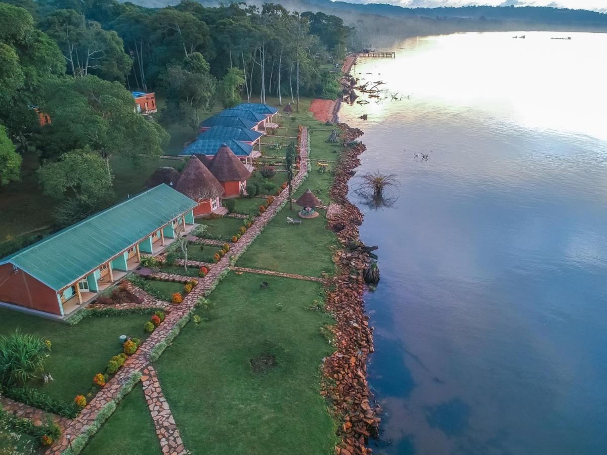 Mirembe Resort Beach Hotel Ssese Kalangala ภายนอก รูปภาพ