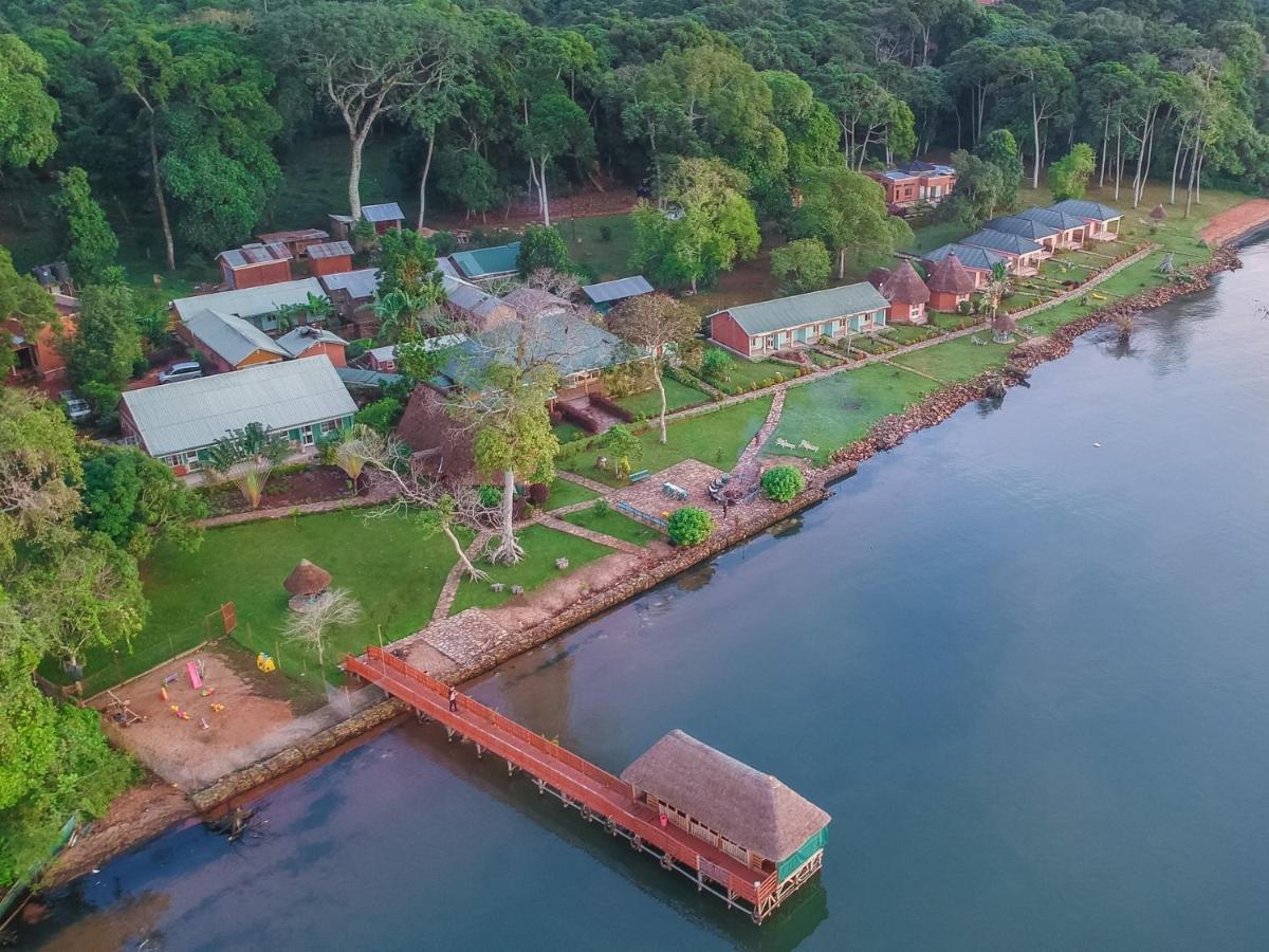 Mirembe Resort Beach Hotel Ssese Kalangala ภายนอก รูปภาพ