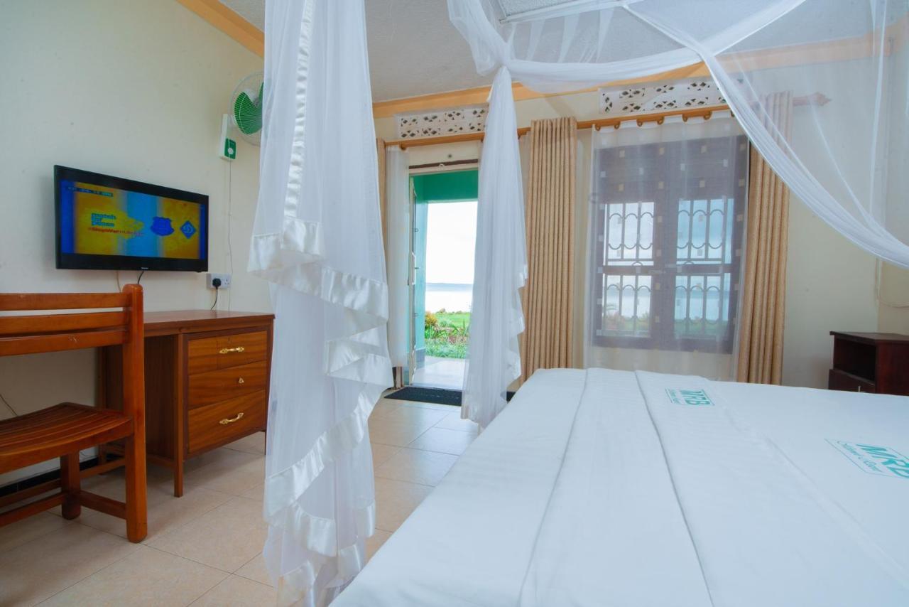 Mirembe Resort Beach Hotel Ssese Kalangala ภายนอก รูปภาพ