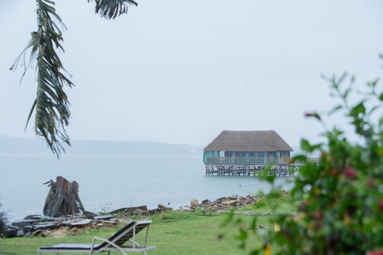 Mirembe Resort Beach Hotel Ssese Kalangala ภายนอก รูปภาพ