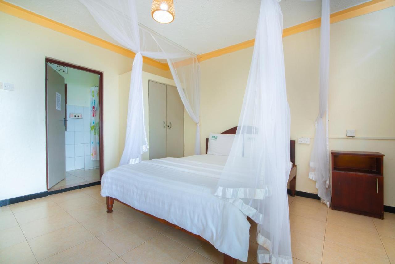 Mirembe Resort Beach Hotel Ssese Kalangala ภายนอก รูปภาพ