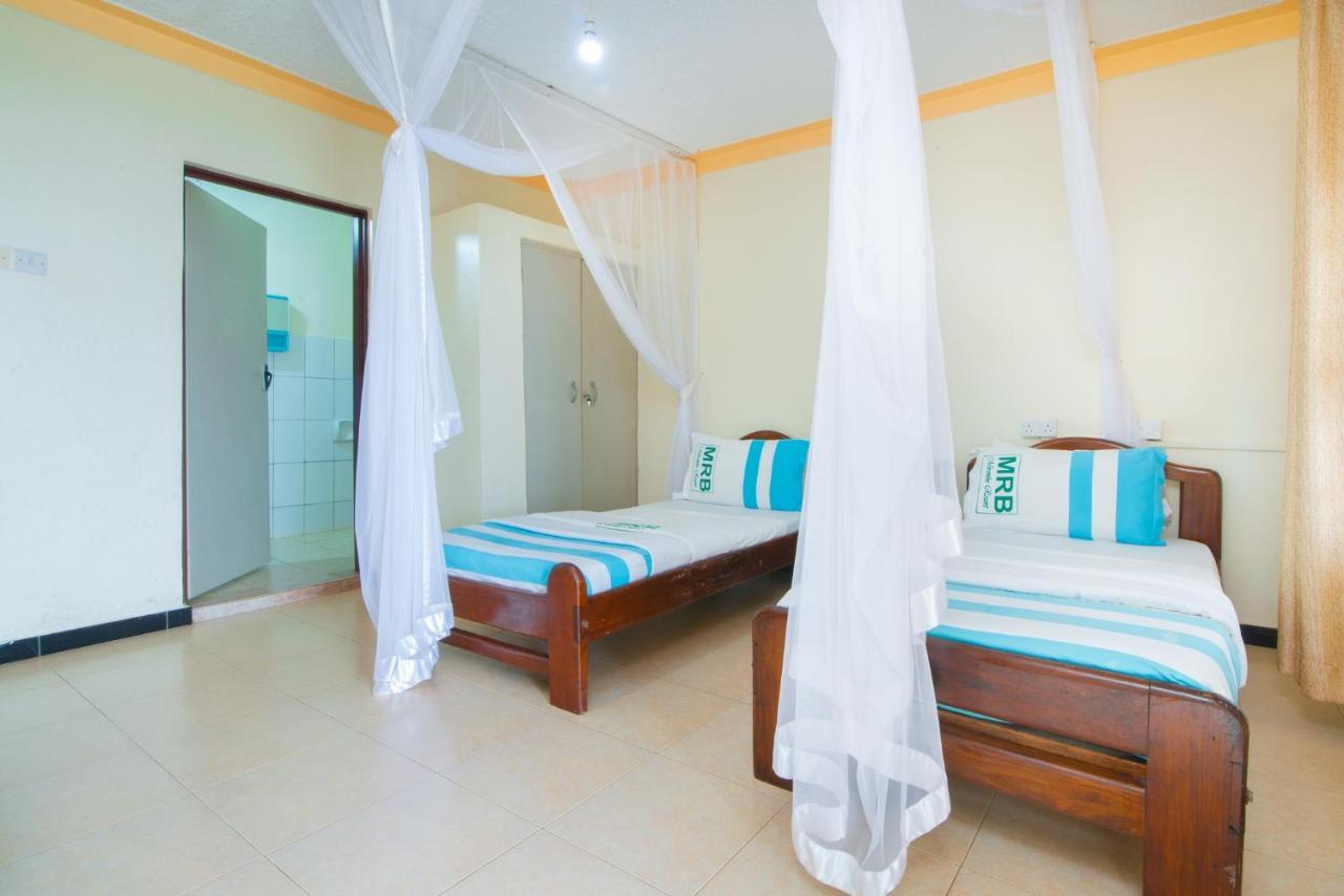 Mirembe Resort Beach Hotel Ssese Kalangala ภายนอก รูปภาพ