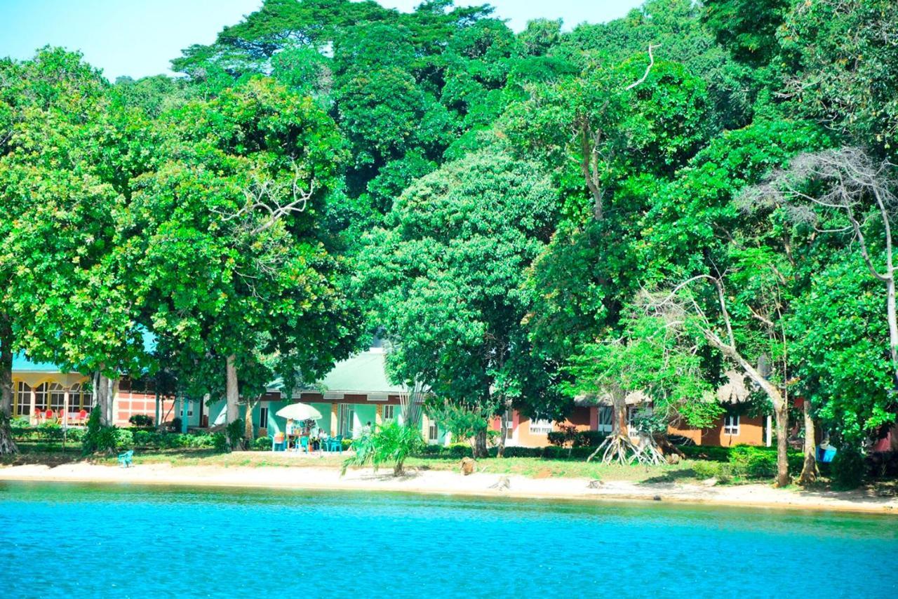 Mirembe Resort Beach Hotel Ssese Kalangala ภายนอก รูปภาพ
