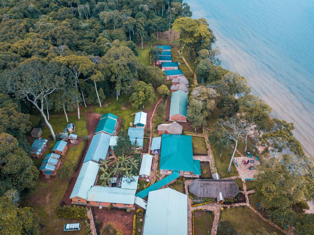 Mirembe Resort Beach Hotel Ssese Kalangala ภายนอก รูปภาพ